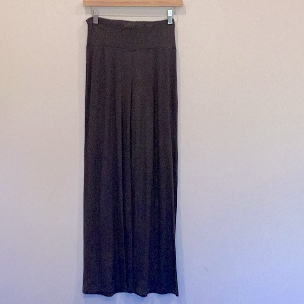 Ronen Chen Charcoal Grey Rayon Jersey wide leg pant in size 4.